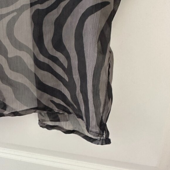 Betsey Johnson Gray Black Zebra Print Sheer Short Kimono OSFA Y2K Dark Boho - Picture 12 of 13